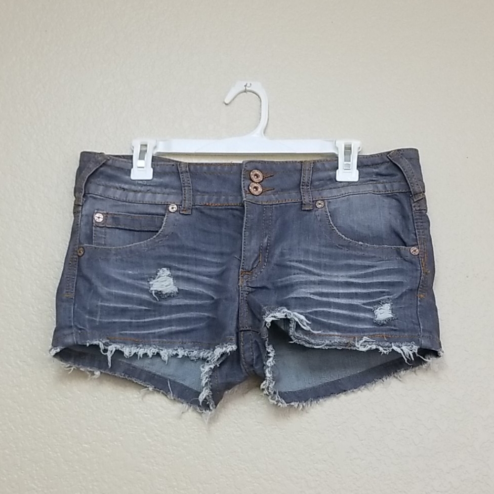 Frayed edge jean shorts